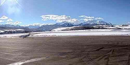 LIVE: Regional Airport - Telluride