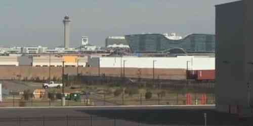 LIVE: International Airport - Denver