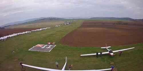 LIVE: Airport Medlanky - Brno