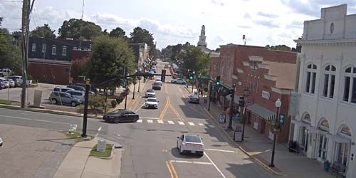Traffic in the suburb of Apex webcam - Raleigh