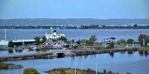 LIVE: Barker's Island - Duluth