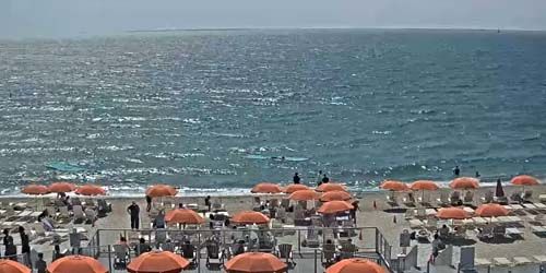 Sea Crest Beach in North Falmouth webcam - New Bedford