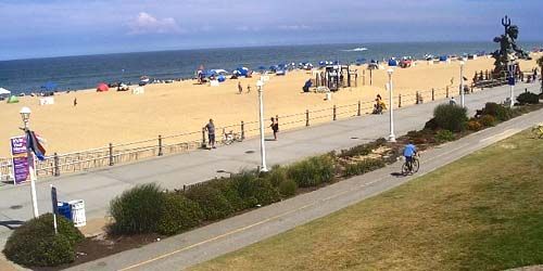 Sandy beaches on the Coast webcam - Virginia Beach