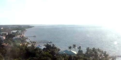 Coast with beaches webcam - Marathon