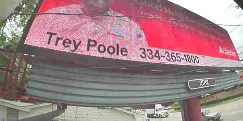 Una valla publicitaria en una calle webcam - Montgomery