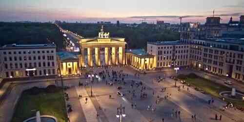 LIVE: Brandenburg Gate - Berlin