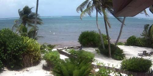 Coastal Breezes Beach House Webcam