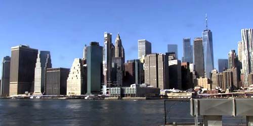 Vue de Manhattan avec Brooklyn Bridge Park webcam - New York