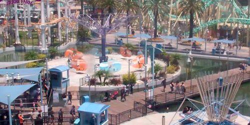 Buena Park - vue sur les manèges webcam - Los Angeles