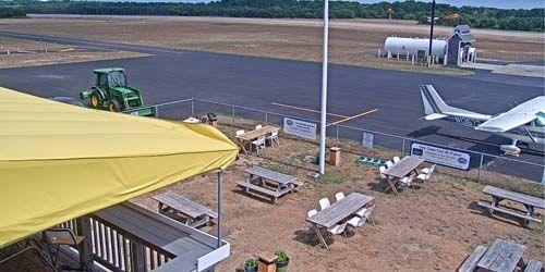 Open air cafe at the airport Webcam