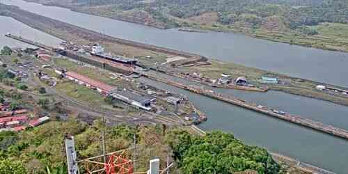 LIVE: Panorama of the nautical canal from above - Panama