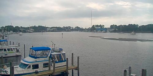 Jetty at the mouth of the river in Carrabelle webcam - Port Saint Joe