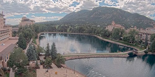 Cheyenne Mountain, Cheyenne Lake webcam - Colorado Springs