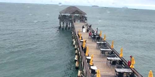 Cocoa Beach Pier webcam - Titusville