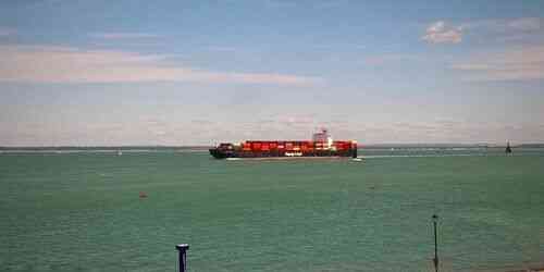 LIVE: Cowes – Solent View - Isle of Wight