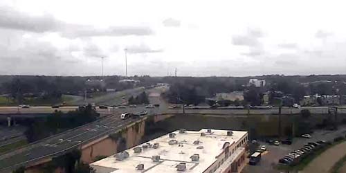 Crossroads on the outskirts of the city webcam - Tallahassee