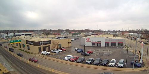 Toyota and Hyundai dealerships in Mattoon webcam - Decatur