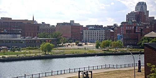 Terraplén del río Providence, en el centro webcam - Providence