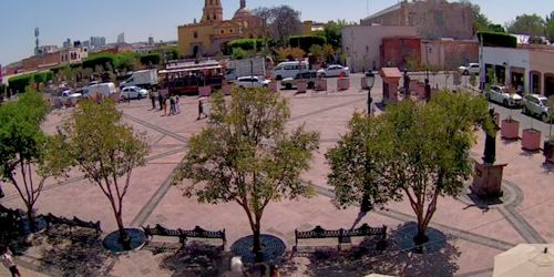 Plaza de los Fundadores webcam - Santiago de Querétaro