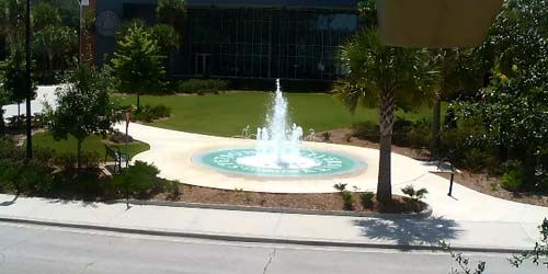 Templeton Fountain in Stetson University webcam - DeLand