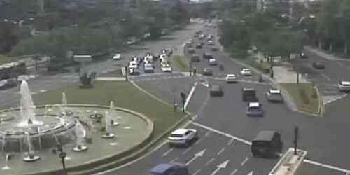 LIVE: Fountain San Juan Cruz Square - Madrid