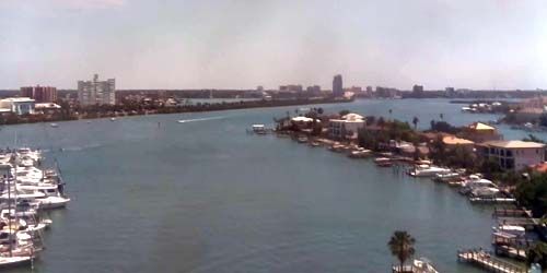 Puerto y Marina webcam - Clearwater
