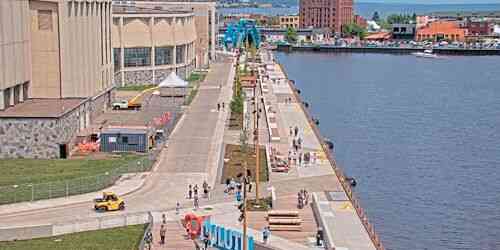 LIVE: Harbor Plaza - Duluth
