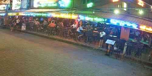 LIVE: Henry Africa's Bar - Koh Samui