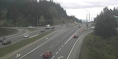 Traffic on a suburban highway webcam - Nanaimo