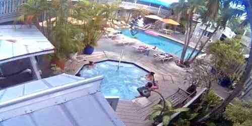LIVE: Hot-tub - Eden House - Key West Hotel - Key West