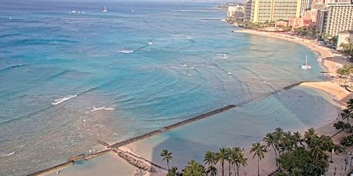 Beautiful Bay - Hotels, beaches webcam - Honolulu