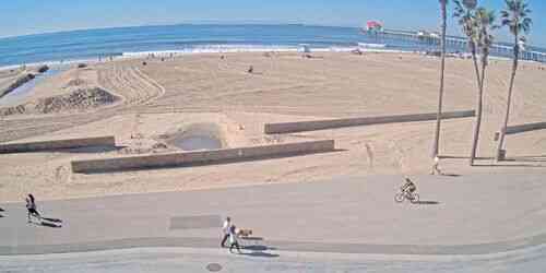 LIVE: Huntington Beach Bike Trail - Los Angeles