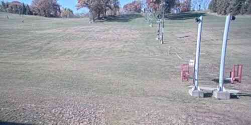 LIVE: Hyland Hills Ski Area in Bloomington - Minneapolis