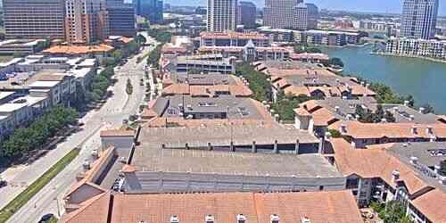 LIVE: Residential complex on the shores of Lake Carolyn in Irving - Dallas