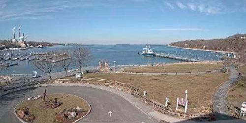 Sea bay Port Jefferson webcam - New York