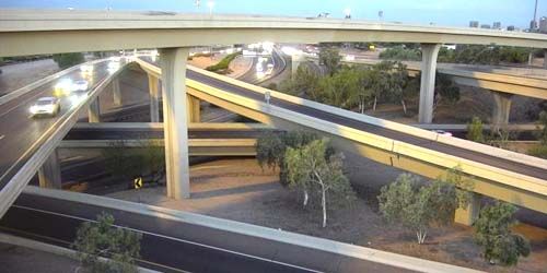 Cruce de Carreteras en la Autopista I-10 webcam - Phoenix