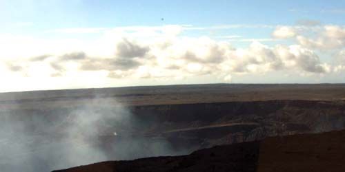 Kilauea volcano caldera webcam - Hilo