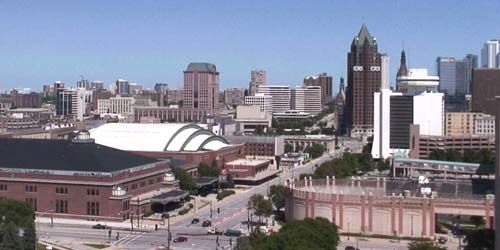 UW-Milwaukee Panther Arena, avenue W Kilbourn webcam - Milwaukee