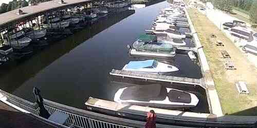 LIVE: Lagoon City - moorings for yachts and boats - Toronto