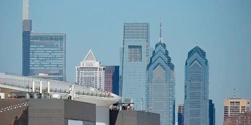 One Liberty Place y complejo de estadios webcam - Philadelphia