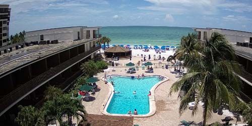 Pool at Limetree Beach Resort webcam - Sarasota
