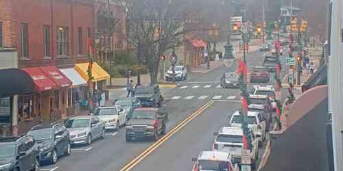 LIVE: Waynesville Main Street Historic District - Asheville