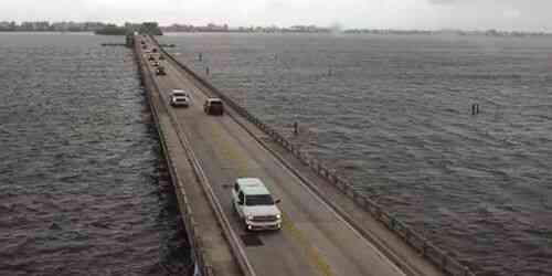 LIVE: Manatee Bridge - Bradenton