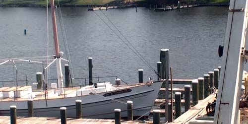 Marina avec yachts à Saint Michaels sur la rivière Miles Webcam