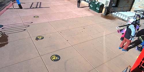 Station Market Plaza webcam - Telluride