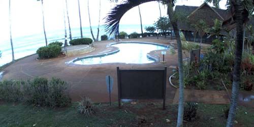 Pool at the hotel on the island of Molokai Webcam