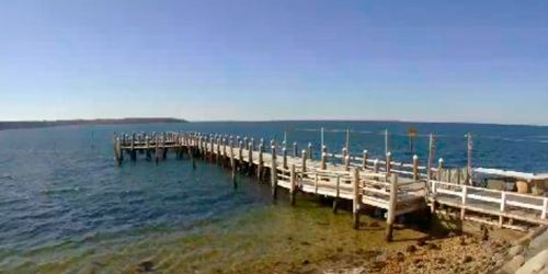 Picturesque sea pier in Montauk webcam - New York