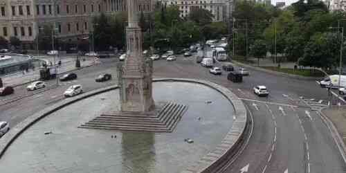 LIVE: Monument to Christopher Columbus - Madrid