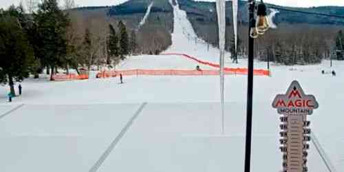 LIVE: Magic Mountain Ski Area - Londonderry