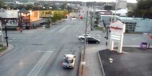 Traffic on South National Avenue webcam - Springfield